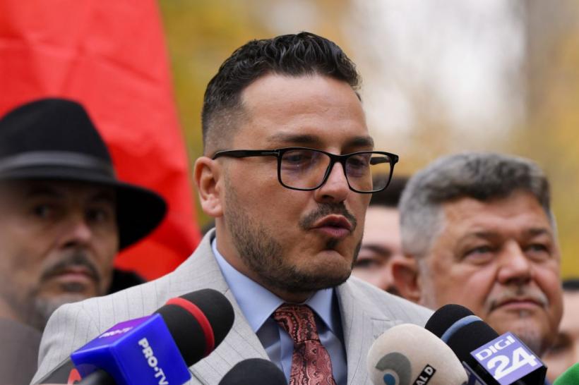 Makaveli, transportat la Spitalul Floreasca după ce a fost adus la Poliție într-un dosar de evaziune fiscală