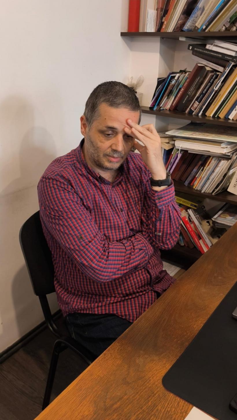 REPORTAJ: Războiul statuilor din inima României. Mihai Viteazul călărește pe moloz, la Sfântu Gheorghe 19012703
