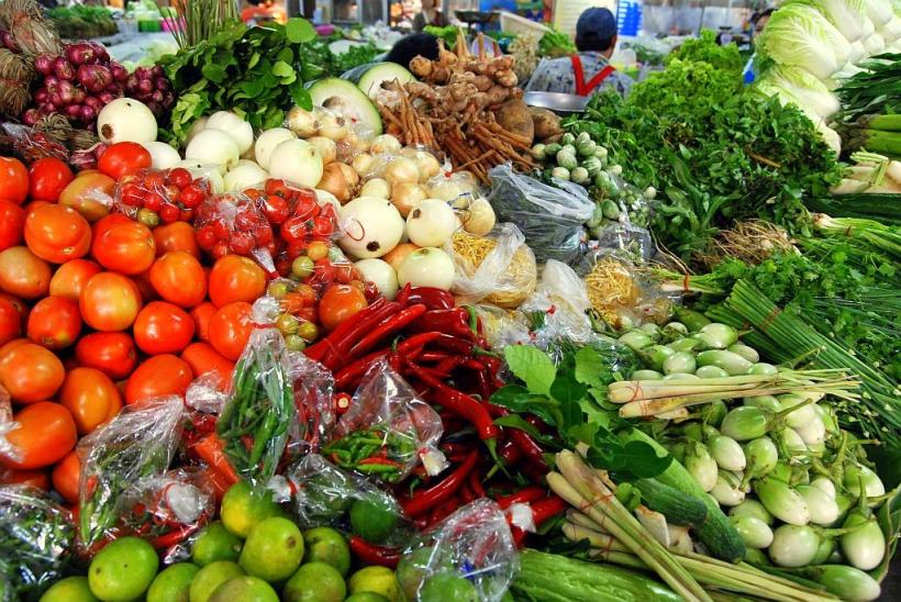 Peste 120 de tone de legume au fost oprite de la vânzare de comisarii ANPC