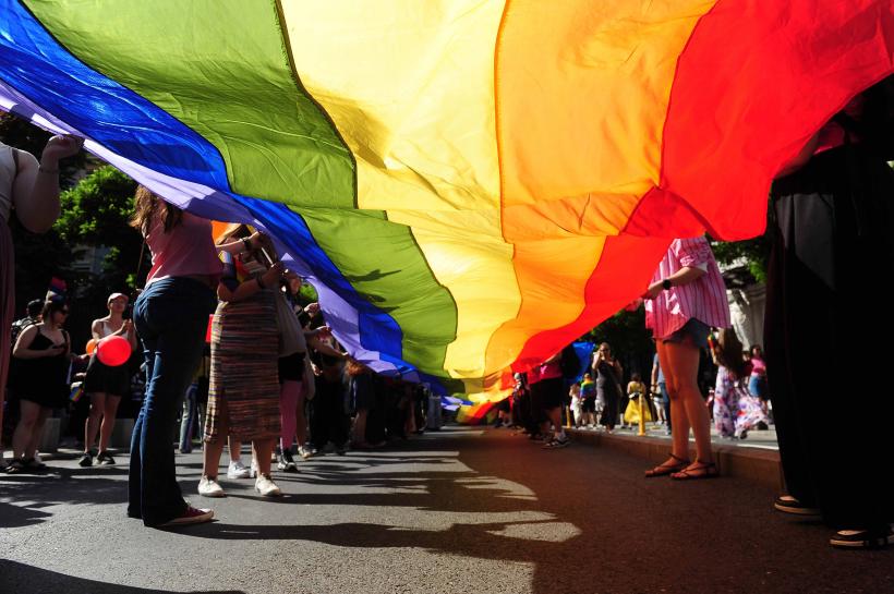 Bucharest Pride 2026. Mii de oameni s-au adunat pe Calea Victoriei  19013175