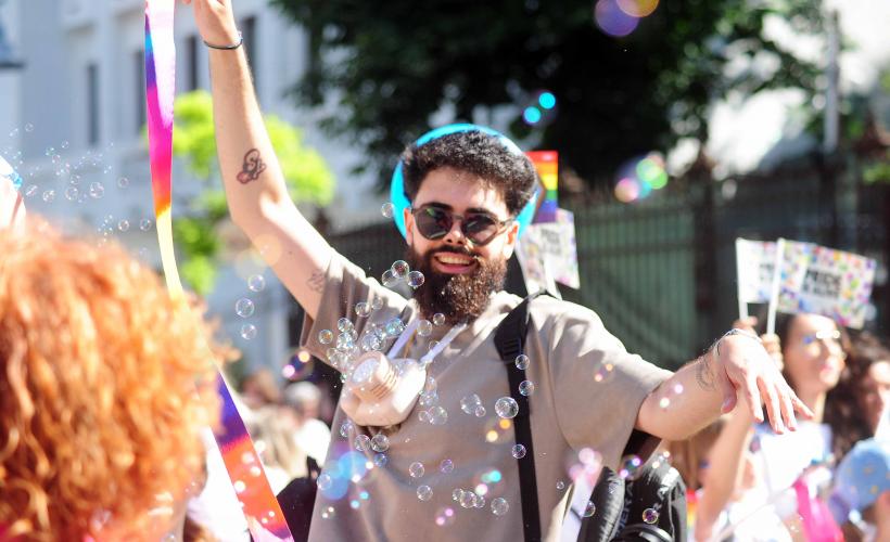 Bucharest Pride 2026. Mii de oameni s-au adunat pe Calea Victoriei  19013180