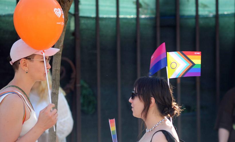 Bucharest Pride 2026. Mii de oameni s-au adunat pe Calea Victoriei  19013185