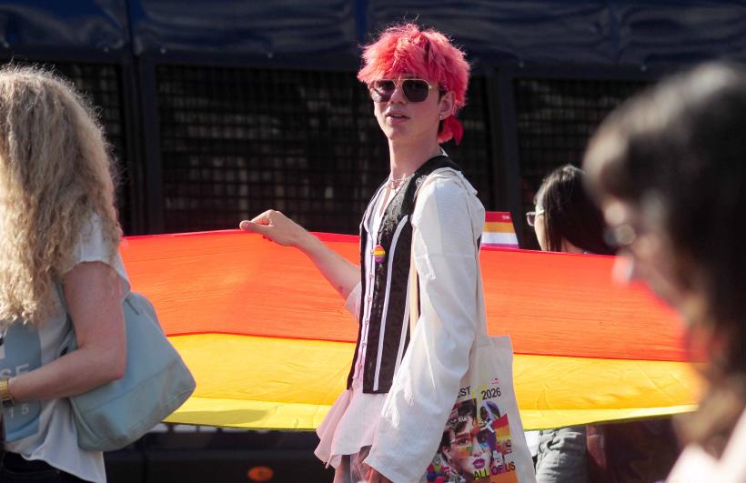 Bucharest Pride 2026. Mii de oameni s-au adunat pe Calea Victoriei  19013207