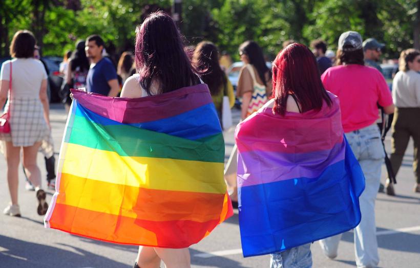 Bucharest Pride 2026. Mii de oameni s-au adunat pe Calea Victoriei  19013212
