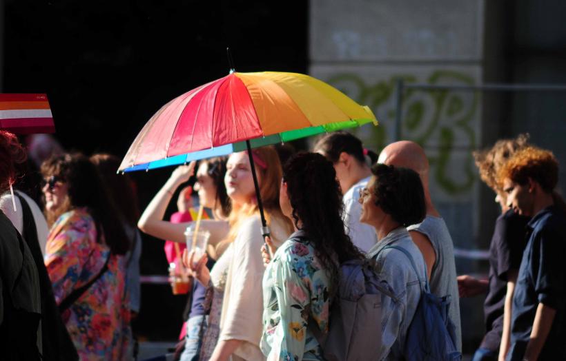 Bucharest Pride 2026. Mii de oameni s-au adunat pe Calea Victoriei  19013215