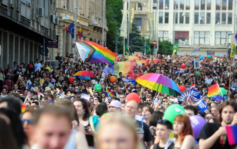 Bucharest Pride 2026. Mii de oameni s-au adunat pe Calea Victoriei 