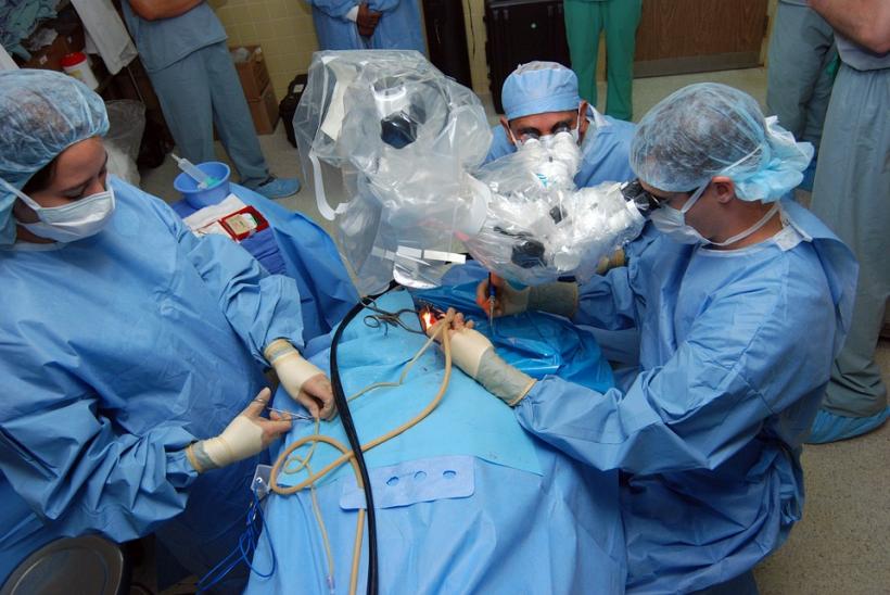 Descoperire medicală: Creierul rămâne activ și sub anestezie generală