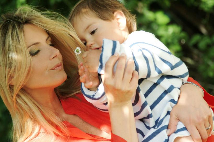 Generația care schimbă regulile: De ce sunt speciale persoanele născute la începutul anilor ’90?