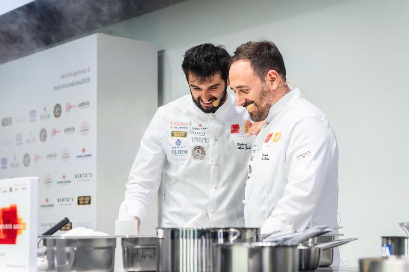 Chef Richard Abou Zaki, pe scena Congresului Internațional de Gastronomie de la Milano, la care au participat cei mai apreciați Chefi la nivel mondial 19013435