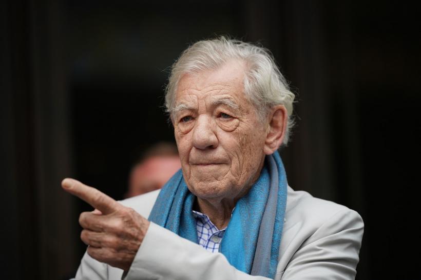 Ian McKellen spune că și-a imaginat distrugerea Mar-a-Lago la filmările noului film Avengers