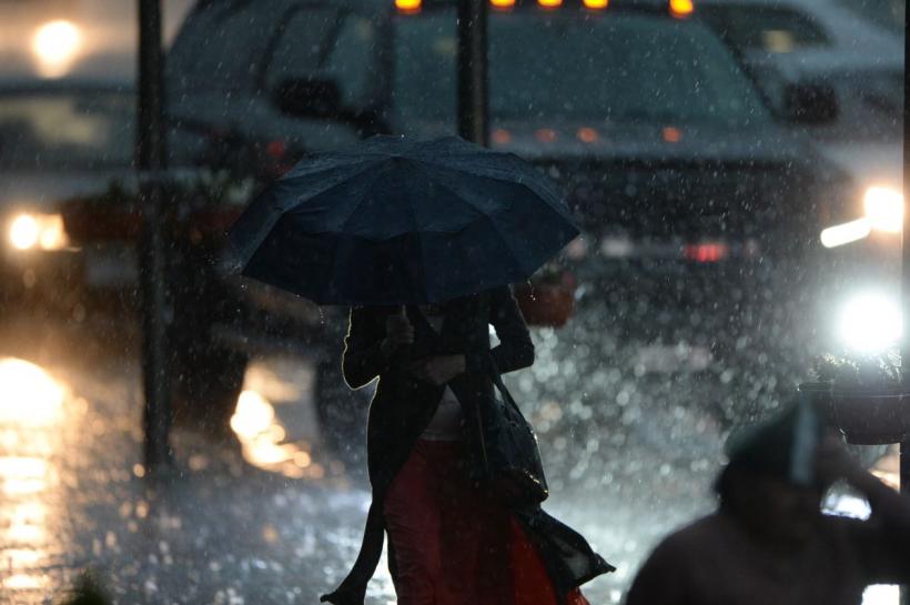 Avertizare meteo imediată! Cod PORTOCALIU de ploi torențiale, vijelii și grindină. Iată lista localităților afectate