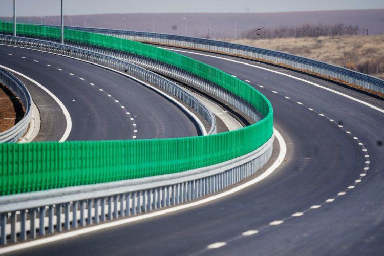 Decizie CNAIR: Apar benzile de urgență pe drumurile expres din România