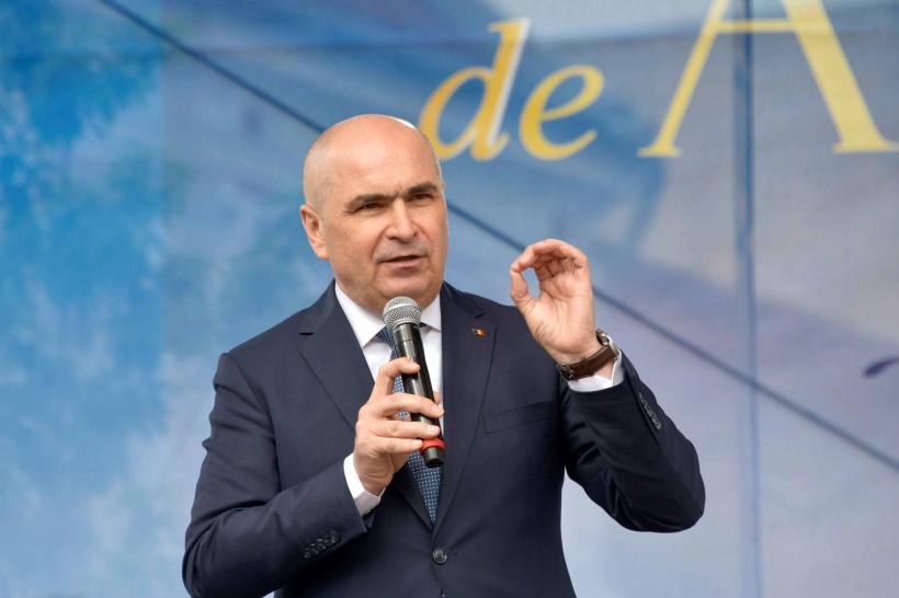 Războiul politic a ajuns în faza pe „dosare” și pe „suspendare. Omul lui Bolojan îl amenință pe președinte cu vorbele lui Călin Georgescu 19014140