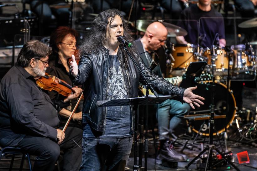 „CANTAFABULE” – reprezentație suplimentară cu sesiune de autografe la Teatrul Naţional de Operetă şi Musical „Ion Dacian” pe 26 iunie 19013955