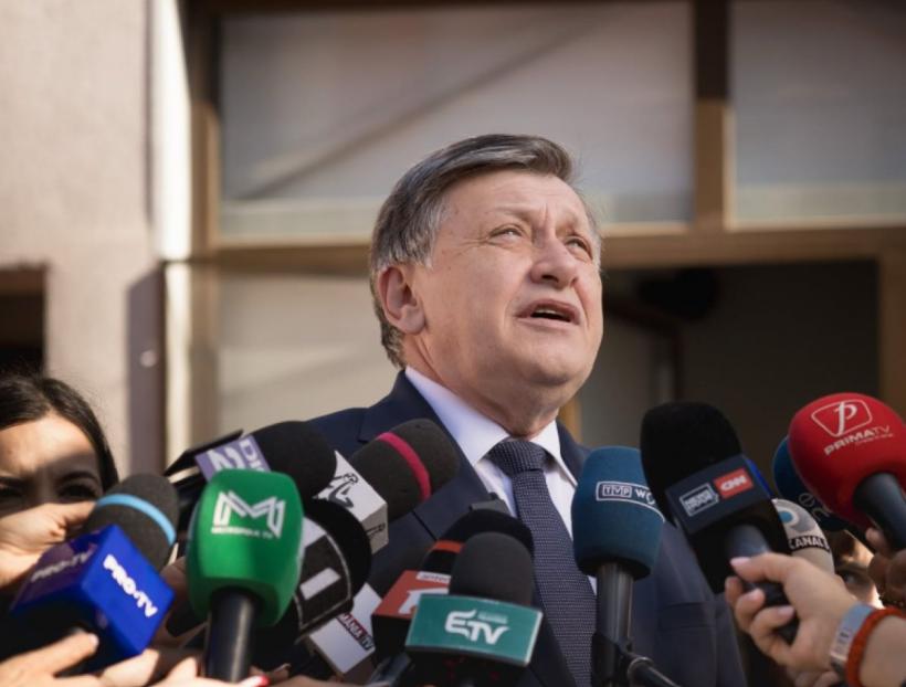 Crin Antonescu, furibund la adresa lui Ilie Bolojan: PNL este ocupat abuziv de un grup de nomazi