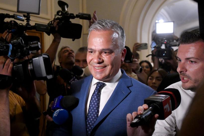 Adrian Veștea acceptă întâlnirea cu George Simion. Premierul desemnat va negocia la sediul AUR. „Îmi asum un dialog deschis”