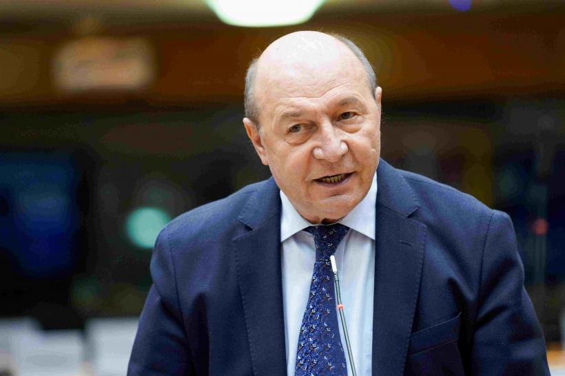 “Am mers cu caciula in mana dupa voturi”: marca patentata Traian Basescu 