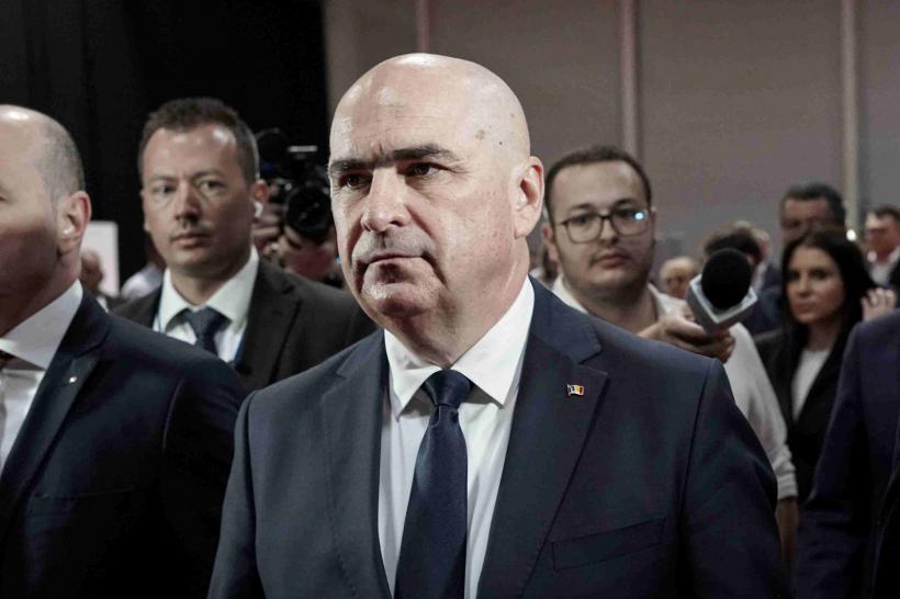 Festivalul ipocriziei politice în România: PNL înlocuiește „trădătorii” cu „extremiștii”. Un senator al lui Șoșoacă, rugat să fie șef la Bolojan