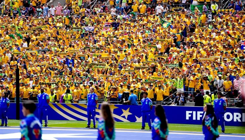 Goluri fantastice, un meci cel puţin controversat, noi eliminări, dar și recordul de autogoluri egalat deja, ȋn cea de-a 15-a zi a Campionatului Mondial, lider de audienţă 19015402