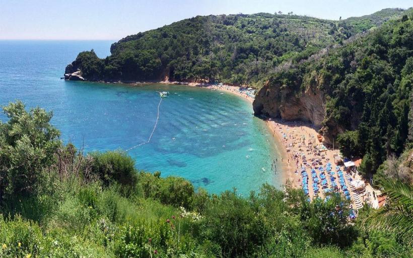 Marea surpriză a verii. O plajă din Balcani domină Europa