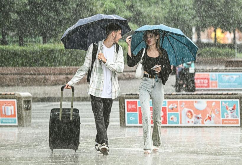 Avertizare METEO imediată de ploi torențiale și vijelii. Iată lista localităților afectate