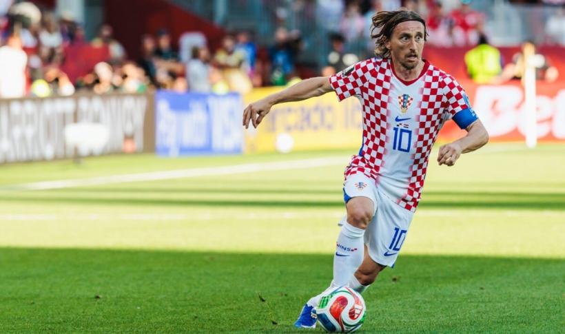 Ultimele emoţii ȋnainte de șaisprezecimi, ȋntr-o nouă zi a Campionatului Mondial la Antena 1, lider de audienţă. Diseară, de la 22:00, primul meci eliminatoriu, Canada – Africa de Sud, ȋn direct pe Antena 1 și AntenaPLAY 19015642