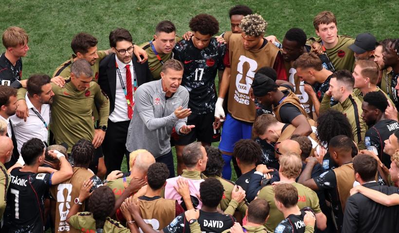 Canada, prima echipă calificată în optimile Campionatului Mondial, ȋn cea de-a 18-a zi la Antena 1, lider de audienţă 19015726