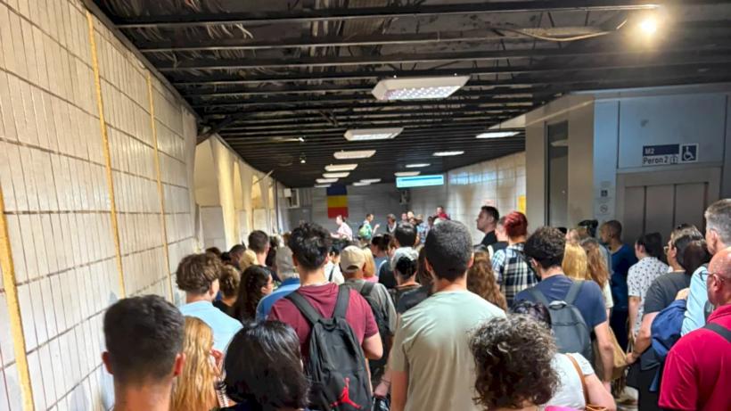 Incendiu la metrou, la Universitate. Trafic blocat pe Magistrala M2, călătorii evacuați de urgență