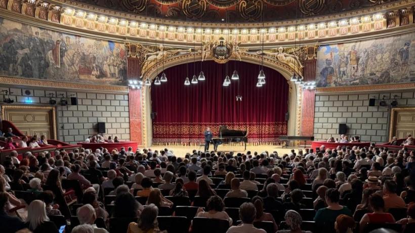 Horia Mihail a încheiat, la Ateneul Român, în faţa unei săli arhipline, cea de-a 16-a ediție a Turneului Național Pianul Călător