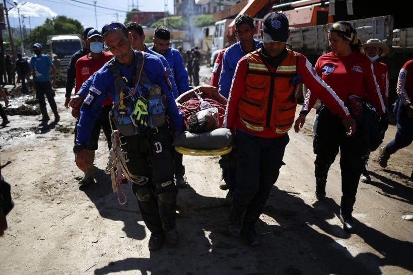 Tragedia din Venezuela: Supravieţuitor găsit printre dărâmături, la opt zile după cutremure 19016335