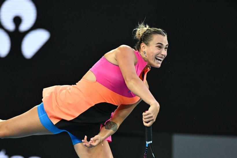 Sabalenka o învinge pe Ostapenko și o înfruntă pe Osaka în optimi la Wimbledon
