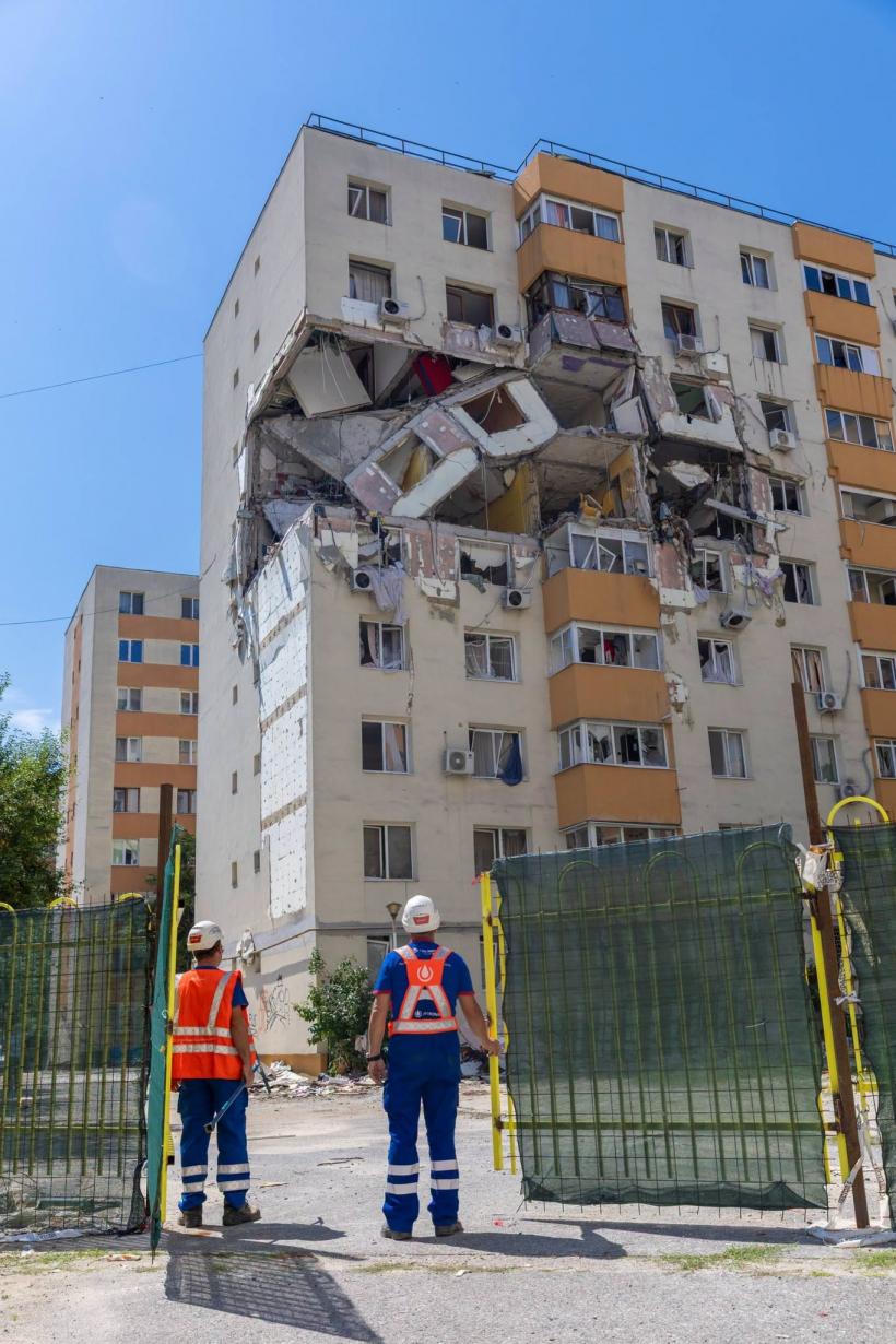 Explozia din Rahova: Începe demolarea părții afectate a blocului. Când vor putea intra locatarii în apartamente 19017150