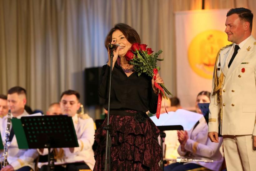 Oana Sîrbu revine în lumina reflectoarelor. 4 decenii de la filmul care a făcut-o celebră