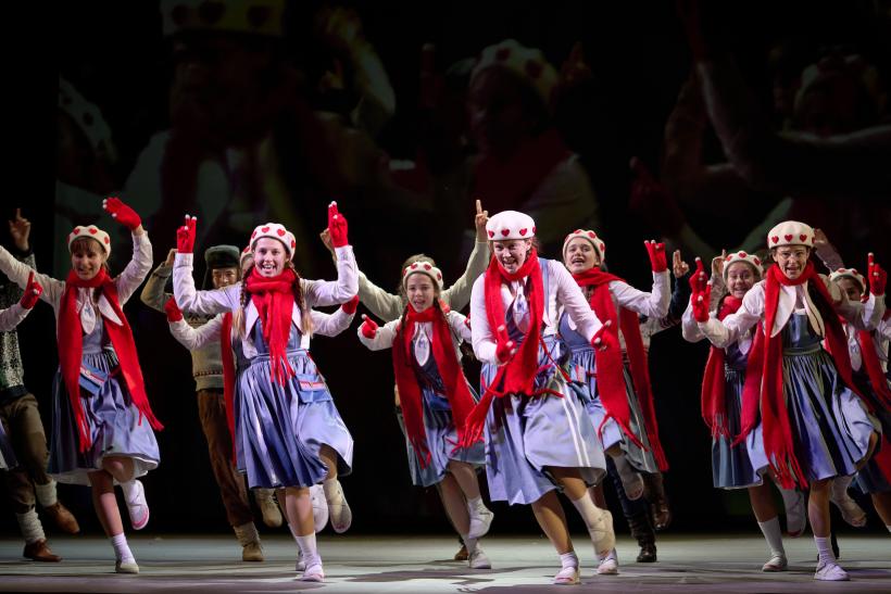 Teatrul Maghiar de Stat Cluj a încheiat stagiunea 2025/2026 cu premiere de succes, participări la festivaluri de prestigiu și premii importante 19016992