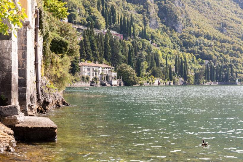 Amenzi de până la 200 de euro pentru turiștii care merg în costum de baie pe stradă. Regulă într-o destinație celebră din Italia 19017165