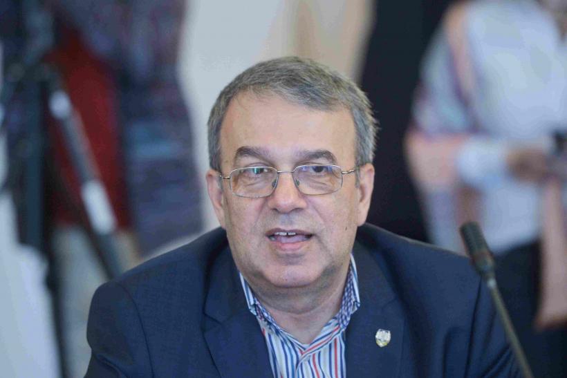 Primăria liberalului Vergil Chițac închiriază șoferi de la firma unui lider al partidului lui Ludovic Orban