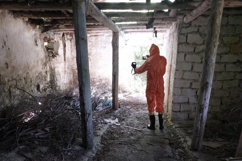 Alertă de mediu în Goian. Vapori de mercur au fost descoperiți într-un depozit