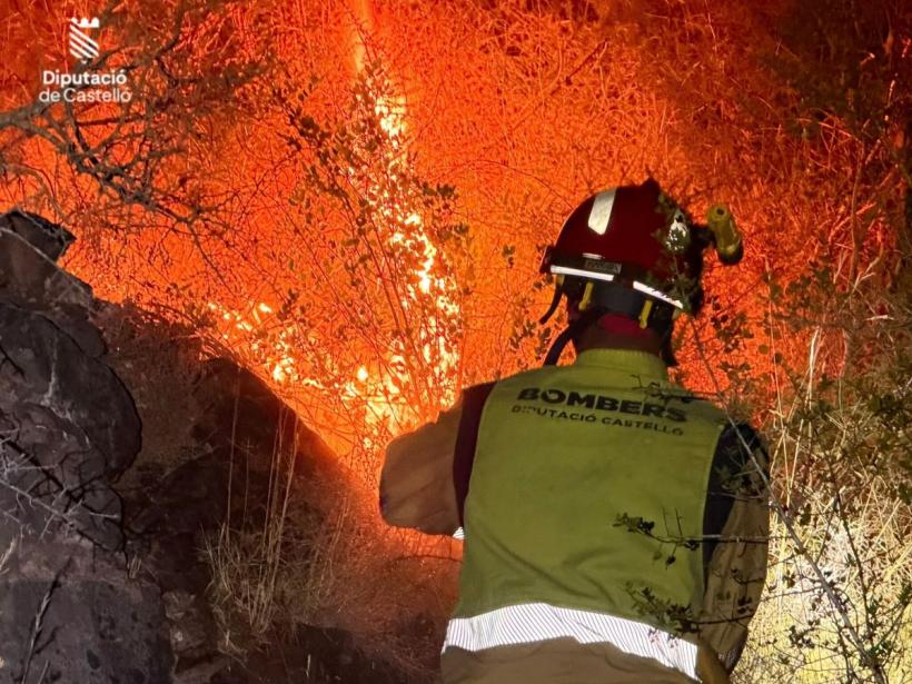 Tragedie fără precedent în Spania: cel puțin 12 morți după incendiile devastatoare din Andaluzia, pe fondul valului extrem de căldură