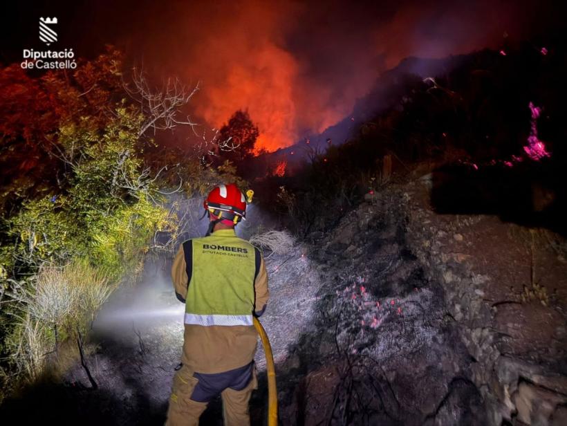 Tragedie fără precedent în Spania: cel puțin 12 morți după incendiile devastatoare din Andaluzia, pe fondul valului extrem de căldură 19017541