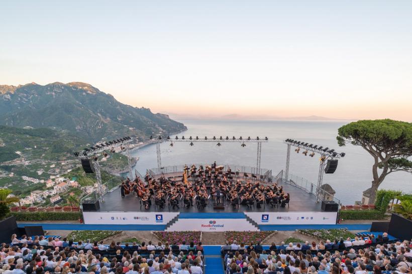 Orchestra Operei Naționale București, dirijată de Daniel Jinga, pe scena unde cântă marile orchestre ale lumii: concert la Ravello Festival pe 12 iulie. Solistul concertului, Alexandru Tomescu și vioara Stradivarius 19017288