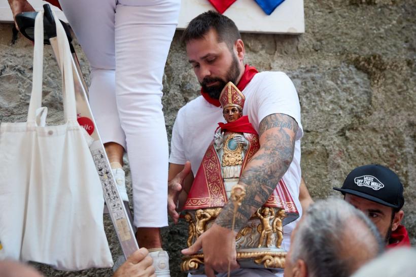 Festivalul San Fermin 2026 a început la Pamplona. Mii de oameni participă la celebra cursă cu tauri, una dintre cele mai spectaculoase și controversate tradiții din lume 19017711