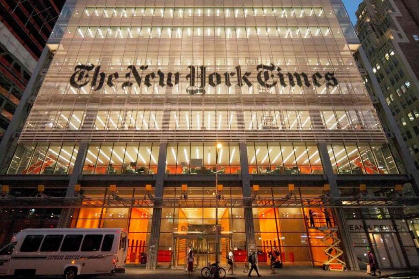 Atac fără precedent asupra presei: Trump trimite agenți FBI la ușa jurnaliștilor de la „The New York Times”