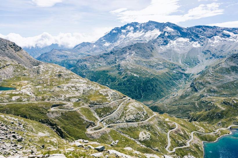 Doi alpiniști români au murit în Alpii italieni, după o cădere într-o crevasă pe masivul Gran Paradiso