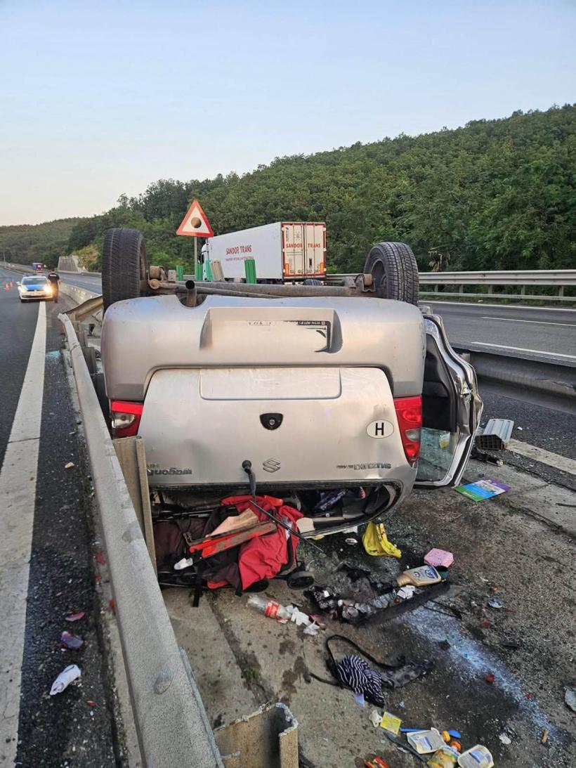 O fetiță de 5 ani a murit după ce mașina în care se afla s-a răsturnat pe A1 19018752