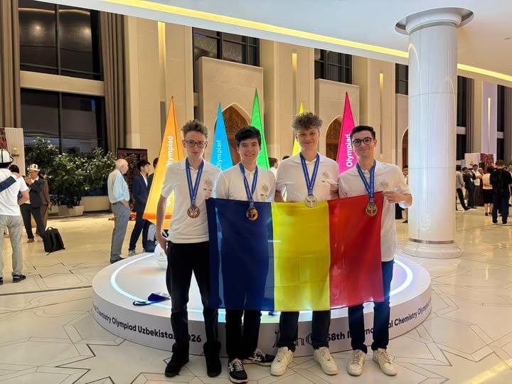 România strălucește la Olimpiada Internațională de Chimie. Patru elevi au câștigat aur, argint și bronz în Uzbekistan