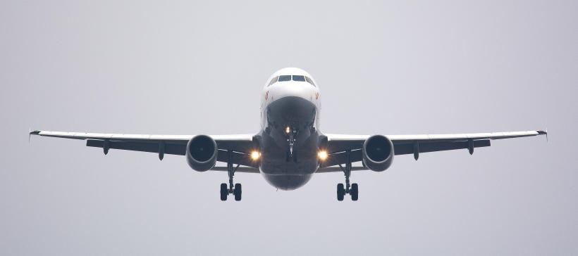 Profituri record și turbulențe geopolitice: Moment de cotitură pentru companiile aeriene