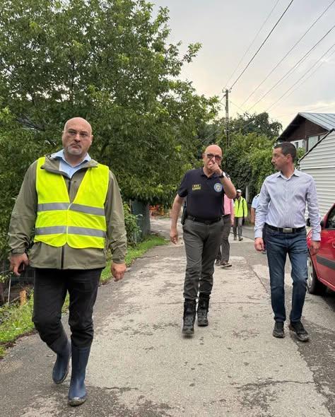 Raed Arafat, vizită de urgență în Prahova: Șeful DSU evaluează la fața locului dezastrul provocat de inundații 19019058