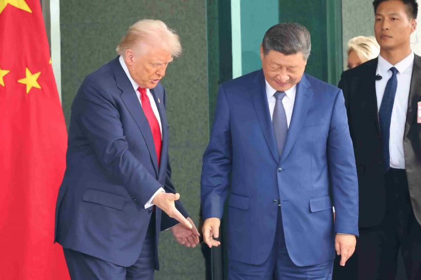 Efectul erei Trump: China câștigă confruntarea cu SUA fără să miște un deget