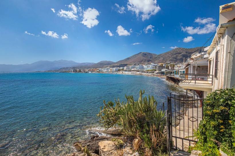 De ce un circuit Creta și Santorini bate orice vacanță pe o singură insulă