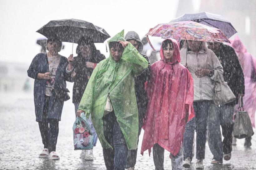 Avertizare METEO imediată de ploi torențiale, vijelii și grindină. Iată lista localităților afectate